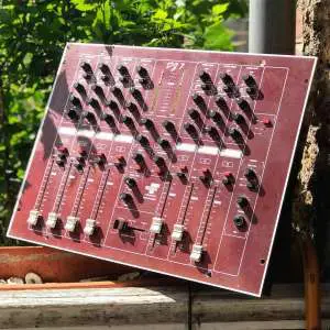 choisir son materiel dj freevox dj 7 club table de mixage